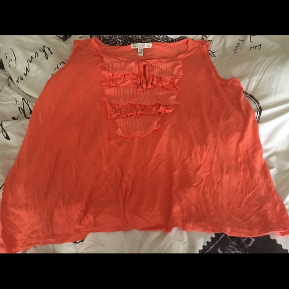 Peach top 👗👖👚$4 items 4 for $12 when bundled